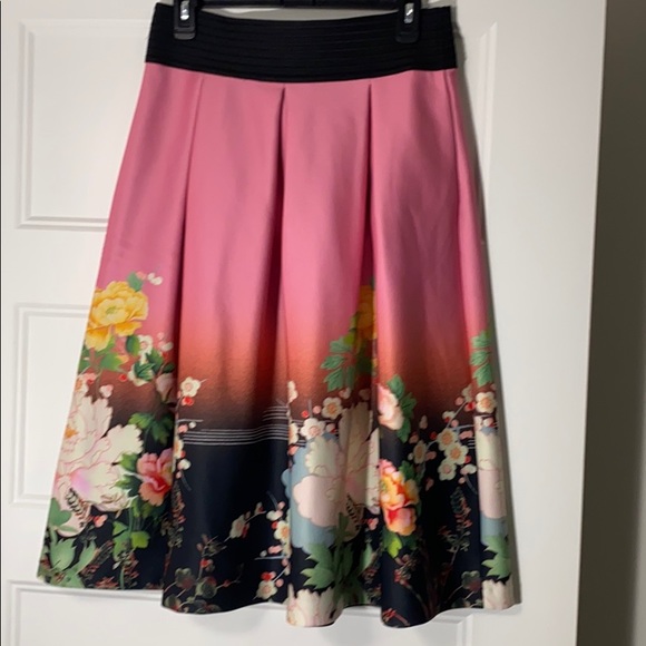 New York & Company Dresses & Skirts - 7th Avenue Women’s Skirt